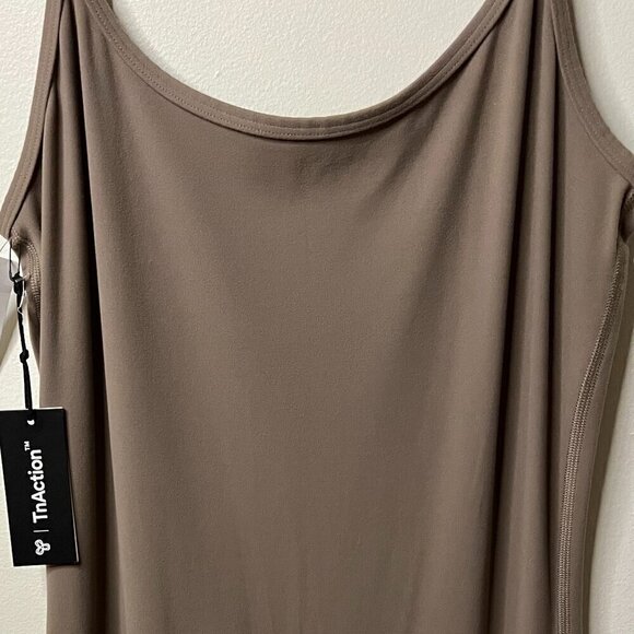 TnAction TnaBUTTER™ Rhythm Flare Jumpsuit Scoopneck in Turner Taupe Size L - Picture 2 of 10